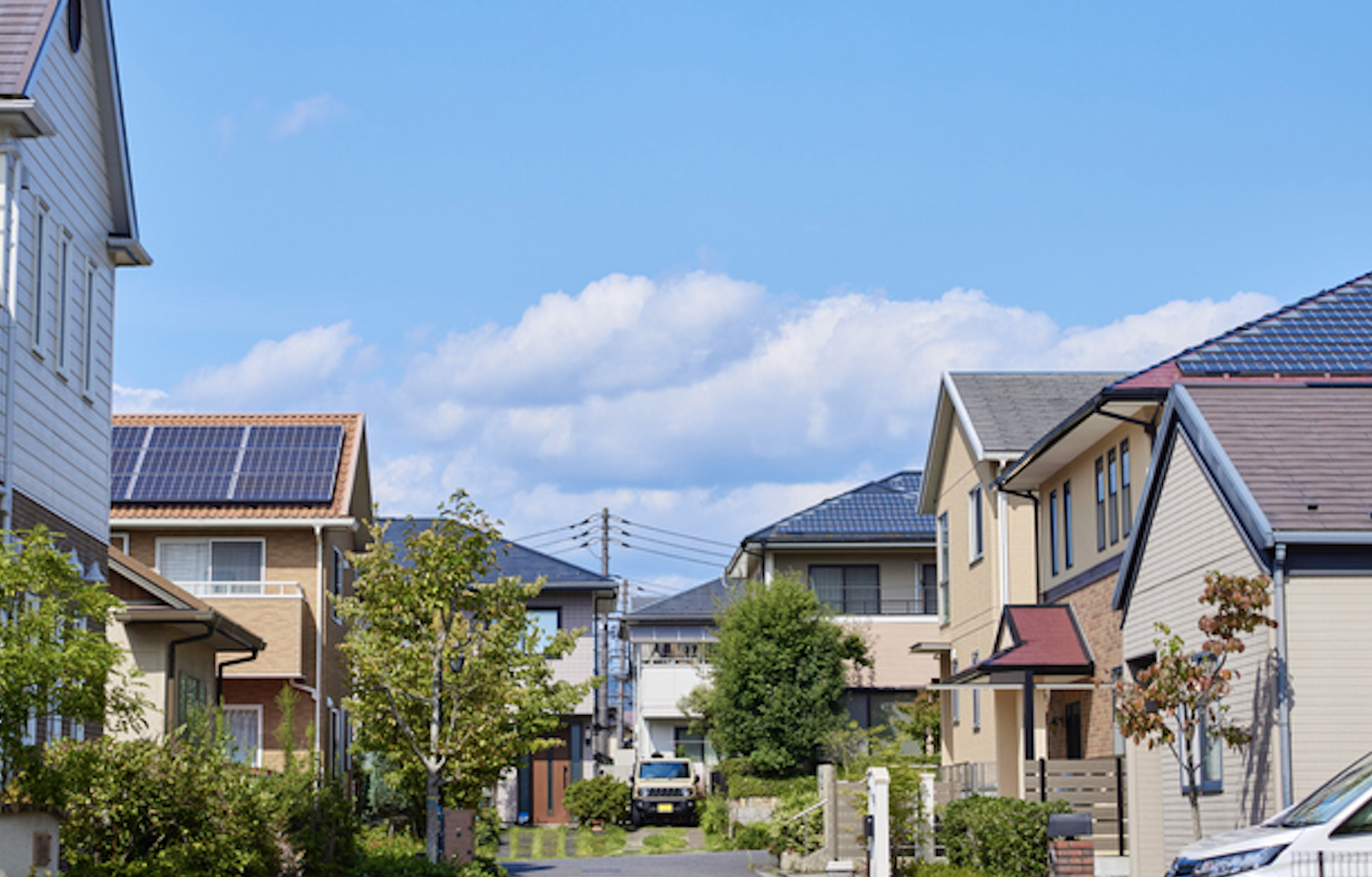 太陽光発電パネルを設置した住宅